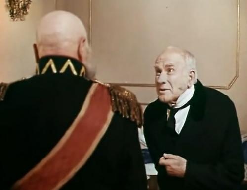 Игорь Ильинский играет Червякова в фильме по рассказу Чехова, 1978